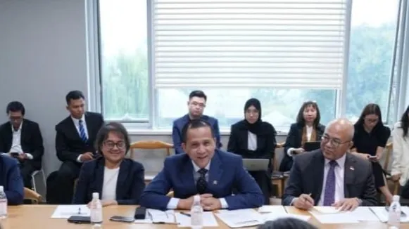 Mentrans Jajaki Hilirisasi Kacang Hijau dan Rumput Laut dengan China