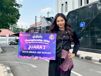 Komang Tri Shinta Dewi saat meraih Juara 1 Duta Muda Cinta, Bangga, Paham (CBP) Rupiah 2026 tingkat Kalimantan Barat. (Dok. Instagram/@shintaasyera)