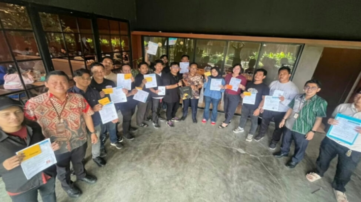 Bank Kalbar Cabang Flamboyan Perkenalkan Cash Management System kepada Perusahaan Media di Pontianak