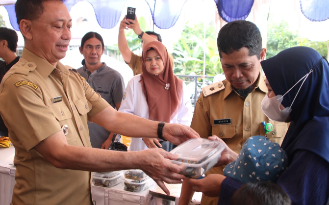 Pasar Murah Pontianak Jadi Jalur Pemasaran Hasil Tani dan Produk UMKM Lokal