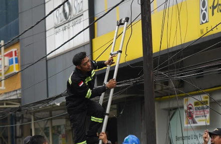 Pemkot Pontianak Tertibkan Kabel Internet Semrawut, ISP Tak Berizin Terancam Diputus