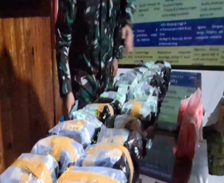 Satgas Pamtas Yonarmed 19 Bekuk Penyelundup 31 Kg Sabu dan 4.955 Ekstasi di Perbatasan Entikong