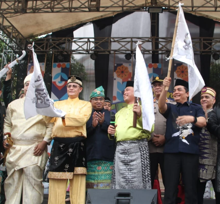 Pawai Melayu Borneo dan Creative Festival Meriahkan Hari Jadi Ke-255 Kota Pontianak Hingga Akhir Oktober