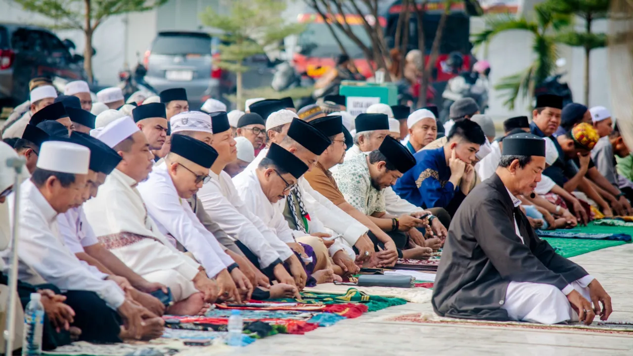 Kemenag Terbitkan Edaran Salat Istisqa untuk Merespons Kekeringan dan Karhutla