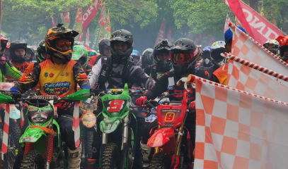 Singkawang Trail Wisata 2026 Sedot 1.100 Rider Lokal Hingga Mancanegara di Pantai Pasir Panjang