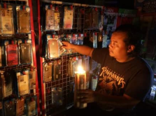 Pemadaman Listrik PLN di Sanggau Lumpuhkan Akses Sinyal hingga Ganggu Sektor UMKM dan Ibadah Warga