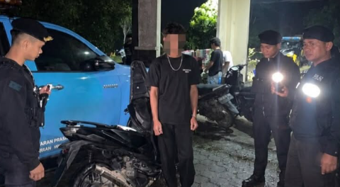 Polres Bengkayang Gencarkan Patroli Dialogis dan Minta Pengendara Lepas Knalpot Brong