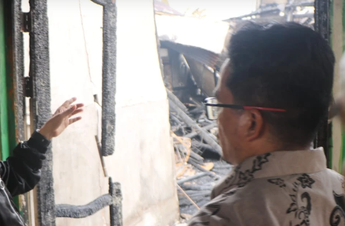 Pemkot Pontianak Imbau Warga Cek Instalasi Listrik Rumah Usai Kebakaran di Jalan Dharma Putra