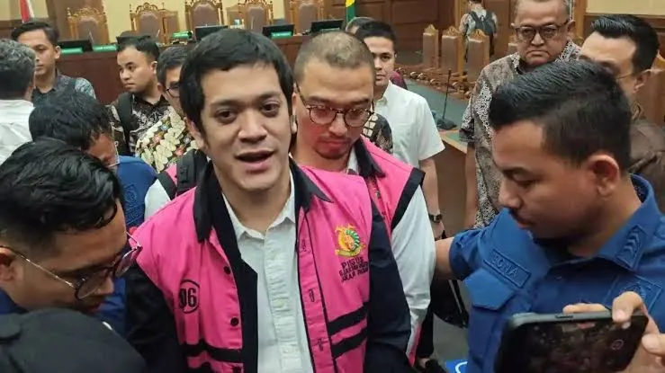 MA Tolak Kasasi Kerry Riza, Ubah Besaran Uang Pengganti Kasus Pertamina