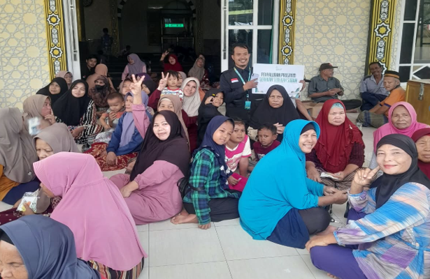 Wujud Kepedulian Sosial, Yayasan Al-Araaf Berbagi Makanan dan Layani Kesehatan Lansia