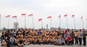 Seribu Bendera Berkibar Di Ikon Wisata Kota Pontianak