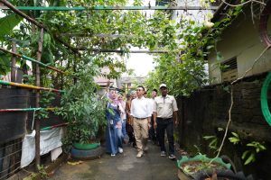 Edi Kamtono Puji Kampung Sayur Warga Nilam 7