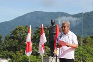 Sekda: Kibarkan Bendera Ujud Kebanggaan dan Keramahan Kepada Negara Tetangga