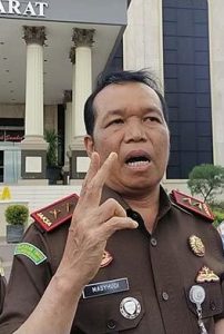 Tim Tabur Kejati Kalbar Tangkap Buronan Kasus Korupsi