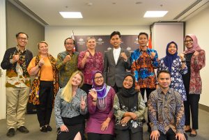 PEMERINTAH AUSTRALIA DAN INDONESIA MENANDATANGANI MOU PROGRAM PERTUKARAN PEMUDA