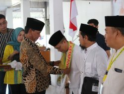 Wabup Ketapang Berpesan Kepada Jamaah Haji Untuk Saling Membantu