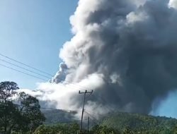 Gunungapi Lewotobi Laki-Laki Erupsi