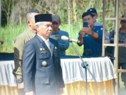 Bupati Ketapang Lantik Penjabat Administrator Camat dan Sekretaris Camat Kecamatan Tumbang Titi