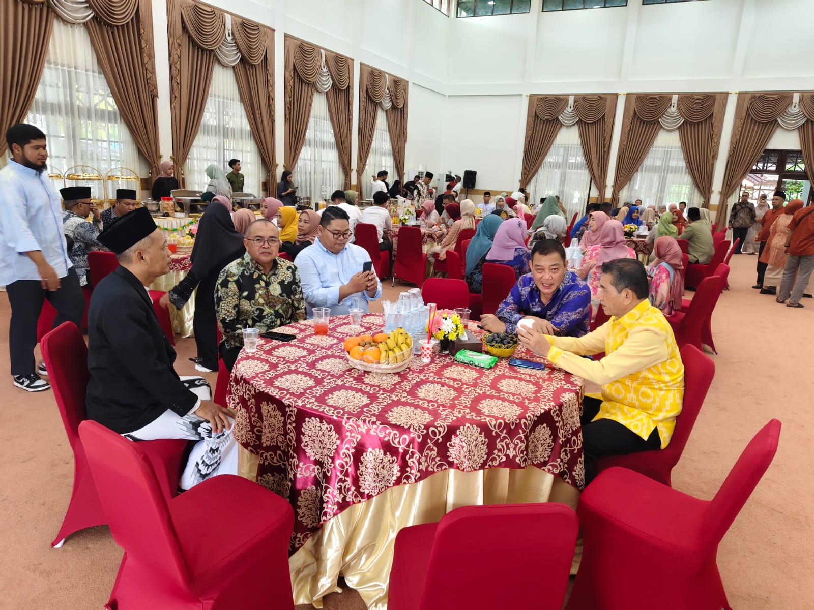 Bagaimana Suasana Open House Di Kediaman Dinas Pj Wako Ani Sofian ...