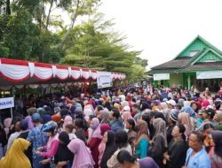 Warga Membludak Serbu Pasar Murah Pontianak Barat