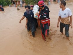 Total 14 Warga Meninggal Dunia Akibat Banjir dan Longsor 