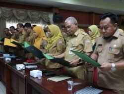 Ani Sofian Pimpin Deklarasi ASN Pemkot Pontianak Netral Jelang Pilkada