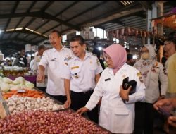 Ani Sofian Sidak Bapok di Pasar Flamboyan Jelang Iduladha