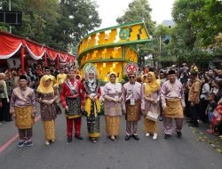 Mobil Hias Replika Tanjak Motif Corak Insang Pikat Warga Solo