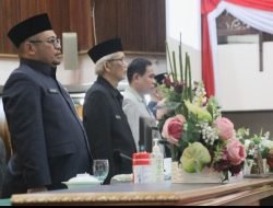 Sekda M.Bari Sampaikan Pendapat Akhir Gubernur Terhadap Tiga Raperda
