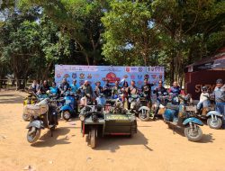 Scooterist FRKP Vespa Lovers Hadiri Tour Camp Bikers di Pantai Pak Lotay, Singkawang