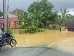 Banjir Putuskan Akses Jalan Menuju Kabupaten Penajam