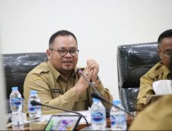 Sekda M.Bari Pimpin Rakor Pembahasan Integrasi RTRW Perairan Pesisir Kedalam RPD Provinsi Kalbar 2024-2044