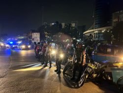 Ciptakan Rasa Aman, Polres Metro Jakarta Barat Gelar Patroli Skala Besar