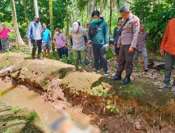 Lansia Ditemukan Tewas di Dalam Parit Kebun Kelapa