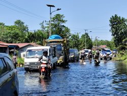 Permukaan Air Meninggi, Polres Kubu Raya Lakukan Rekayasa Lalu Lintas Kurangi Macet