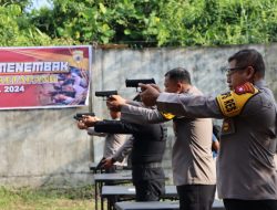 Guna Mendukung Pelaksanaan Tugas, Kapolres Asah Kemampuan Menembak Personil