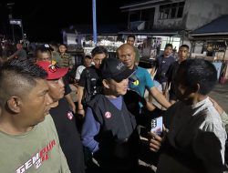 Safari Politik ke Kayong Utara, Ria Norsan Disambut Hangat Warga di Pelabuhan Teluk Batang