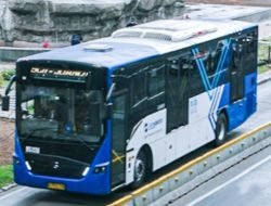 Ada HUT TNI, Naik Transjakarta hanya Rp1