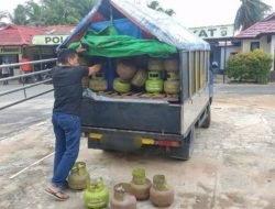 Polres Sambas Tangkap Sopir Pikap Pengangkut LPG 3 Kg Bersubsidi Tanpa Dokumen Resmi