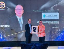 Dirut Bank Kalbar Terima Penghargaan Indonesia CEO Excellence Award 2024