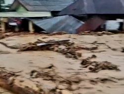 Banjir Bandang Menerjang Kabupaten Tapanuli Selatan, 10 Warga Terluka