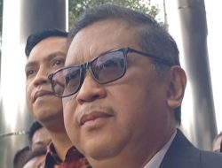 Hasto Bungkam Usai Diperiksa KPK Sebagai Tersangka