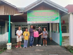 Berbagi Berkah Ramadan, AJK Bagikan Ratusan Paket Takjil Gratis 