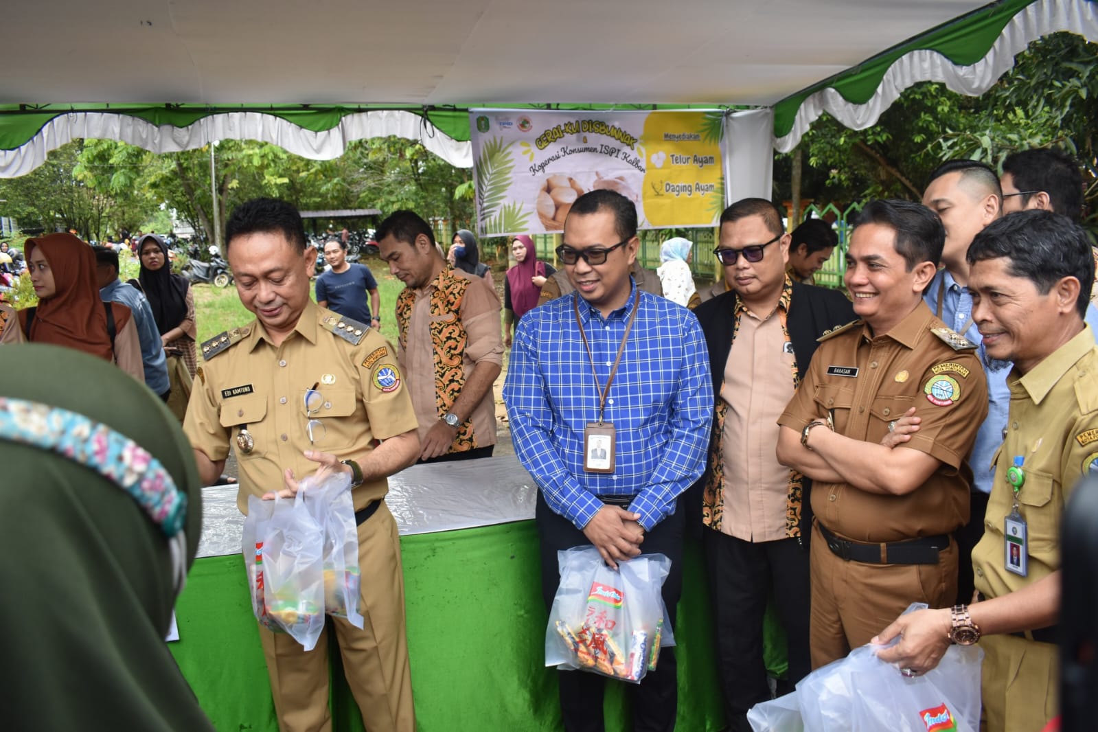 azar Murah Pemkot Pontianak Sediakan Sembako Terjangkau bagi Warga