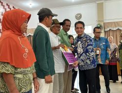 Pemerintah Kota Pontianak Salurkan Bansos Tunai, Prioritaskan Kesejahteraan Warga