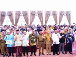 Pemerintah Kota Pontianak Salurkan Bantuan Operasional untuk 400 Guru Ngaji Tradisional