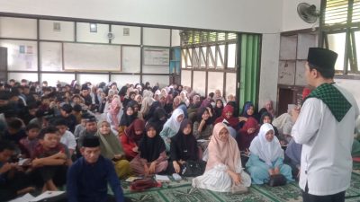 Pesantren Kilat SMPN 1 Teluk Keramat di Ramadhan 1446 H