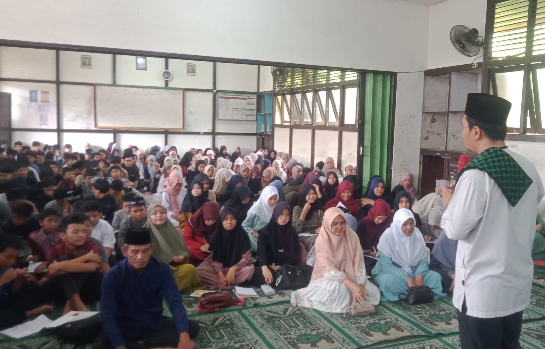 Pesantren Kilat SMPN 1 Teluk Keramat di Ramadhan 1446 H