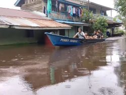 Intensitas Hujan Tinggi, Kecamatan Ketungau Tengah Sintang Dilanda Banjir Besar