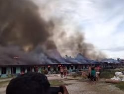 Rumah Betang di Desa Kekurak Kapuas Hulu Terbakar, Puluhan Keluarga Mengungsi